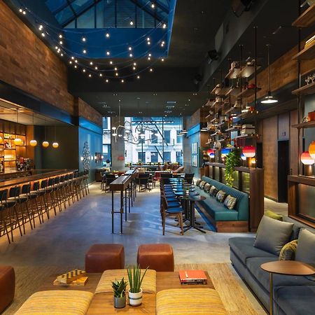 Moxy Nyc Downtown Hotel New York Exterior photo